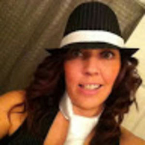 Meet your Posher, Desiree